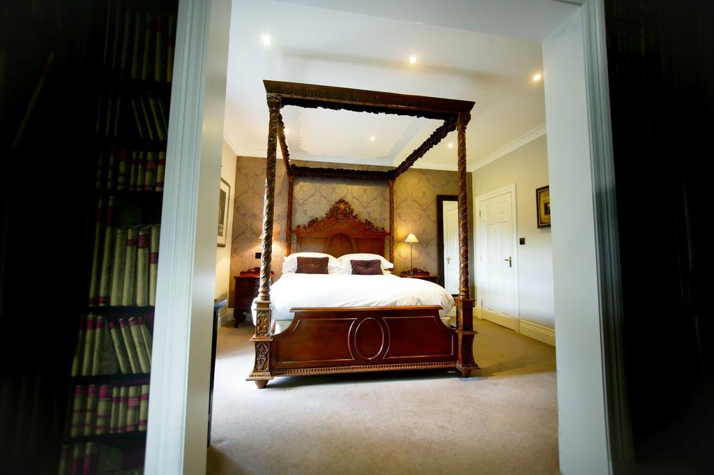 Mitton Hall Hotel كليثروي المظهر الخارجي الصورة
